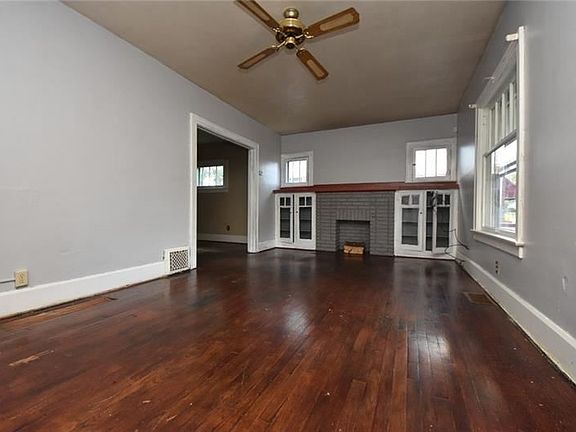 2nd image of 224 E Sheridan Ave