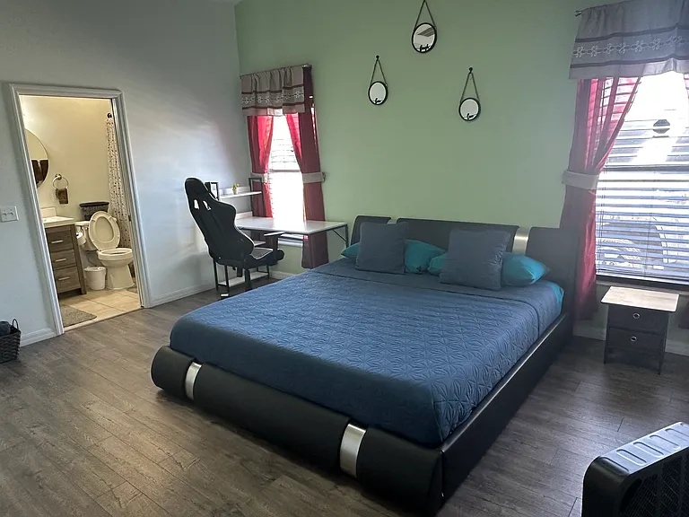 3131 Spikey Way #B — Photo 8