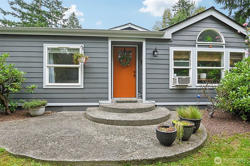 3rd image of 24904 148th Avenue E