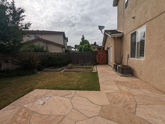 2nd image of 320 Alder Ln