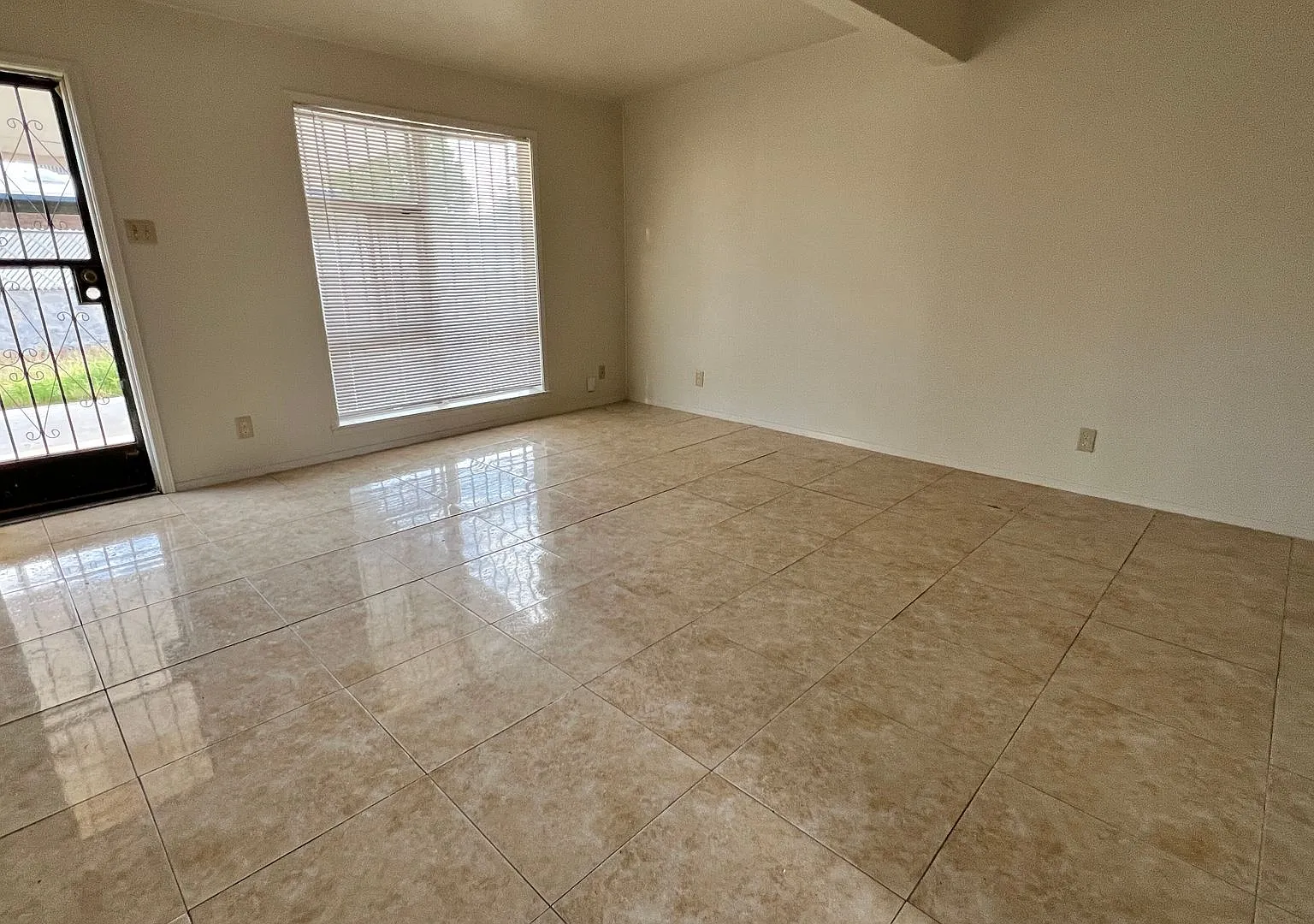 3-Bedroom Northeast Home Near Fort Bliss — Photo 3