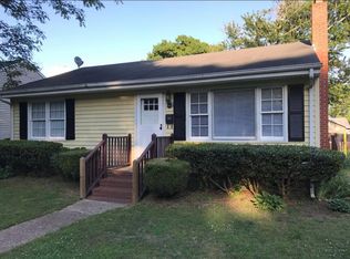 910 Cleveland St, Roanoke Rapids, NC 27870