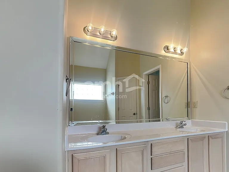 5106 Guffin Rd — Photo 15