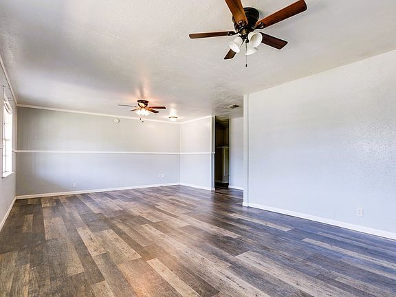 2nd image of 2818 Abilene St