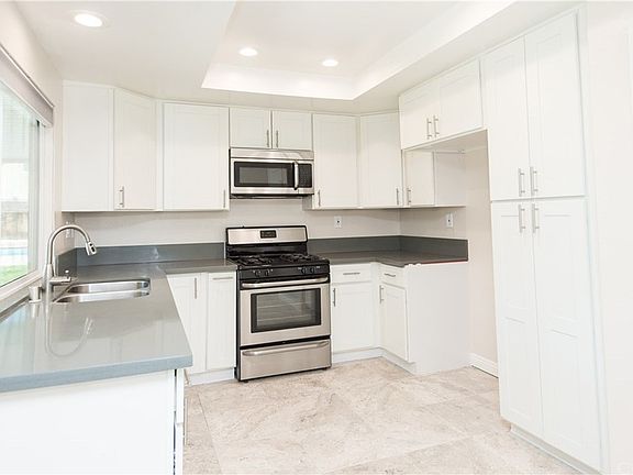 5th image of 1657 La Mesa Dr