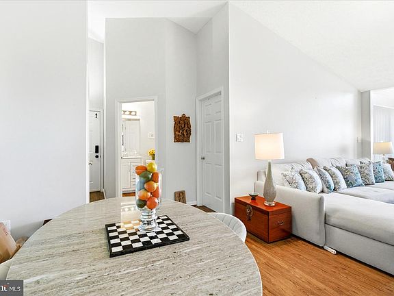 4th image of 6391 Rutherford Ct APT J