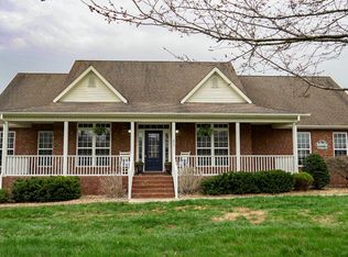 673 Coopertown Rd, Unionville, TN 37180