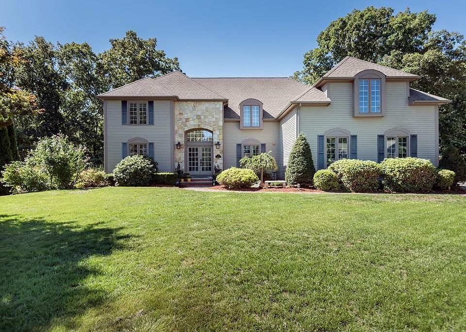 1st image of 93 Sherwood Dr