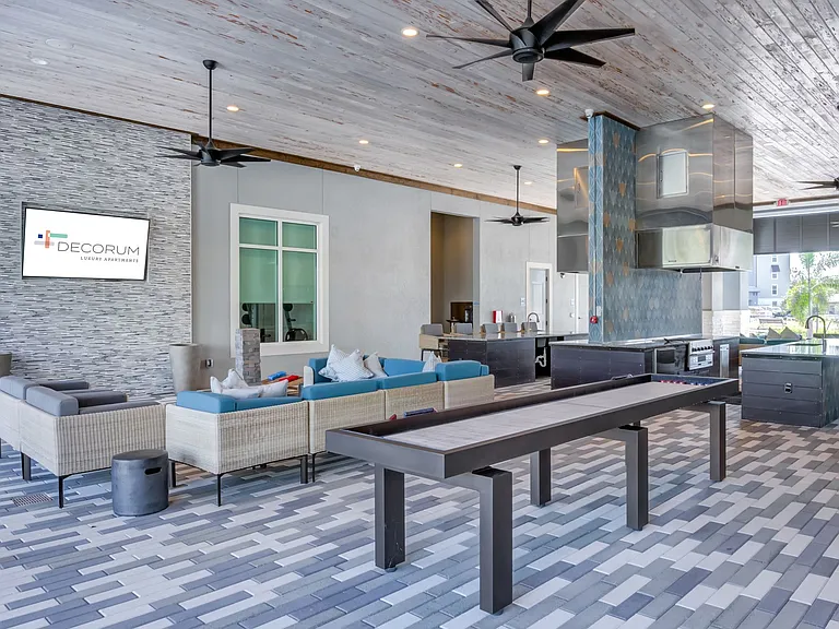Decorum Luxury Apartments — Photo 13