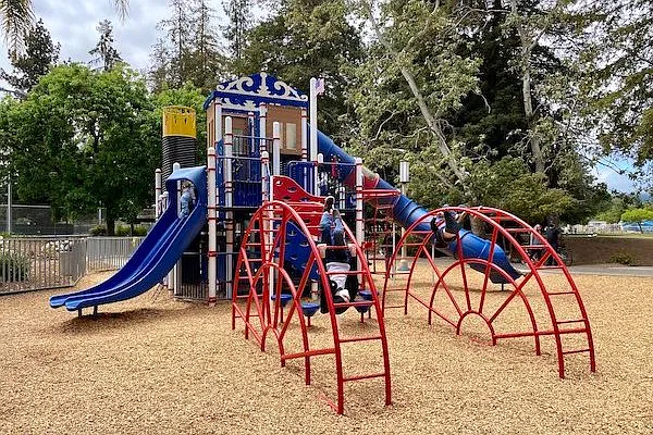 1508 Kingsgate Dr — Photo 22