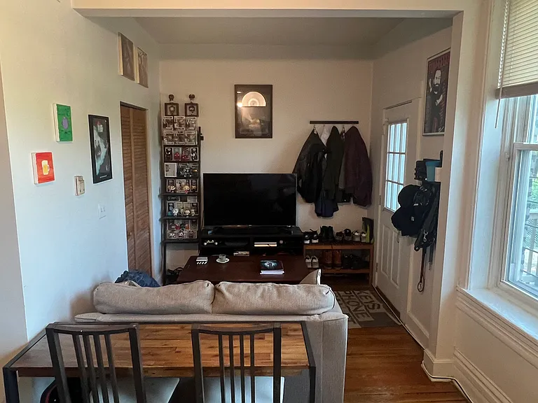 2219 N Seeley Ave #3R — Photo 15