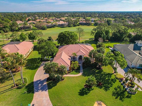 2nd image of 8035 Plantation Lakes Dr
