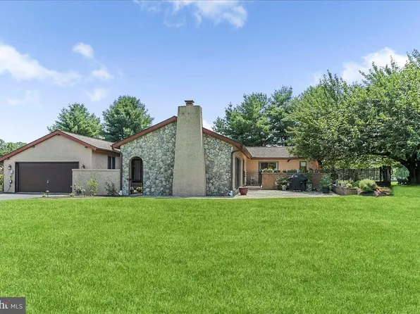 6 Tower Ln, Lincoln University, PA 19352