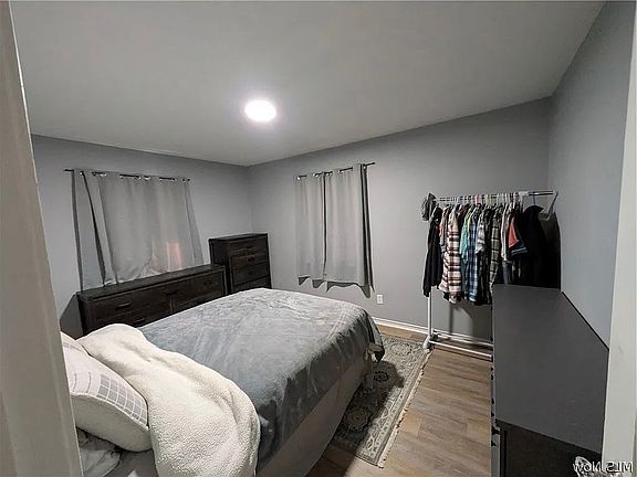 3rd image of 3846 W 143rd St #1