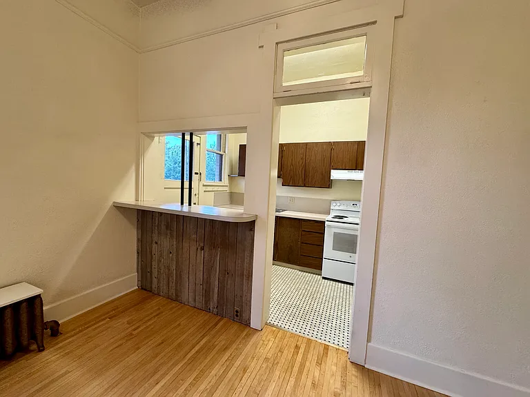 112 N 2nd St #4 — Photo 14