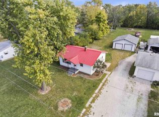 107 Fisher St, East Peoria, IL 61611