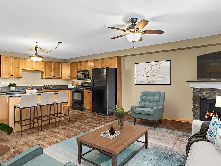 300 Palliser Ln #323 — Photo 5