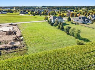 7750 Fairway Dr, Yorkville, IL