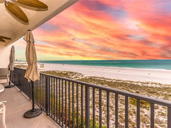 11 Idlewild St APT 402, Clearwater, FL 33767