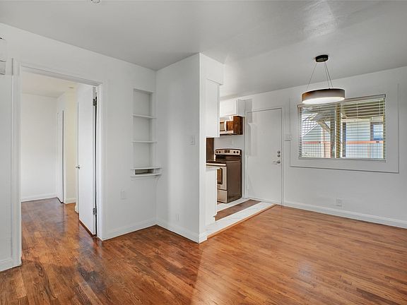 5th image of 3310 Douglas Ave APT H