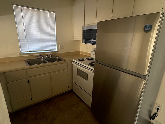 4th image of 4781 N Polk Ave APT 158