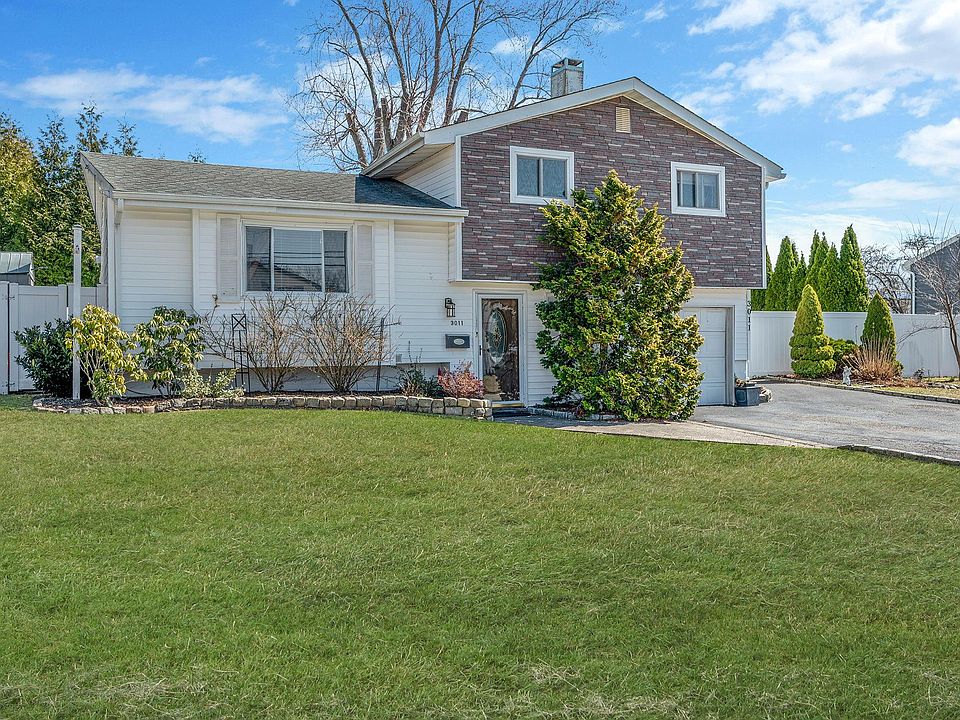 1st image of 3011 Acorn Avenue