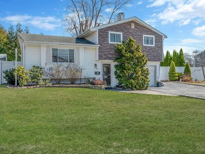 3011 Acorn Avenue, Medford, NY, 11763