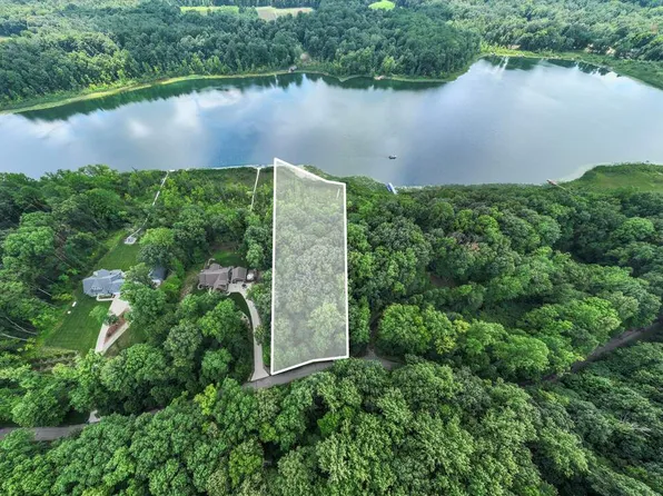 Long Lake Dr #2, Cassopolis, MI 49031