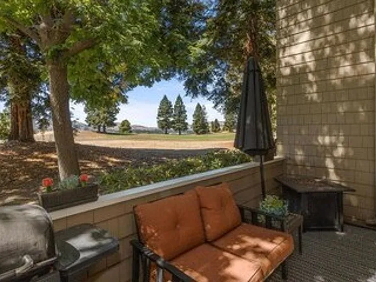 330 S Overlook Dr — Photo 23