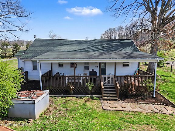 3rd image of 1516 Wonder Ln