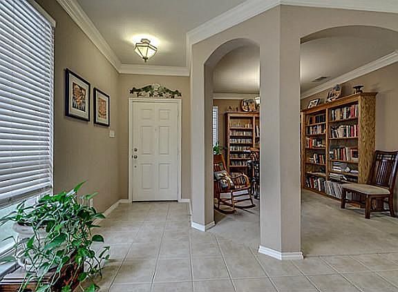 3rd image of 2609 Silver Hill Dr