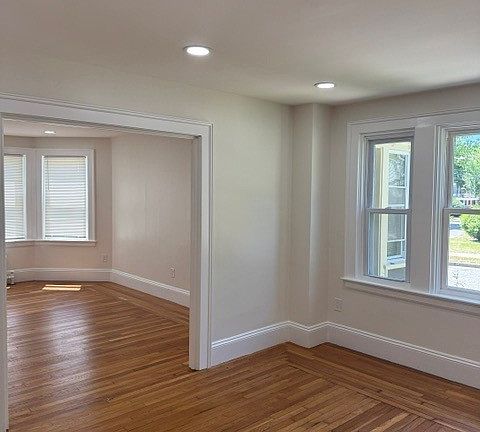 4th image of 684 Hope St Floor 2