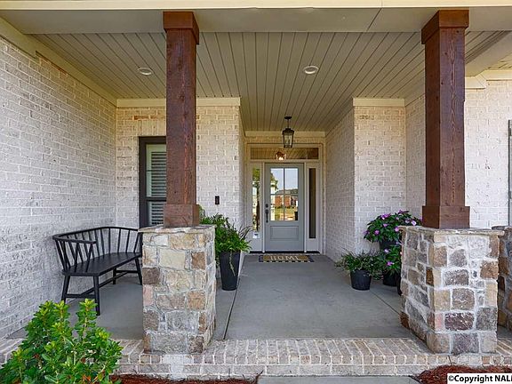 3rd image of 2 Old Cobb Farm Ln