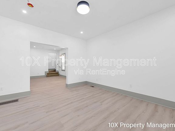 4th image of 207 N 22nd St #207