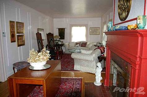 4th image of 546 Glen St