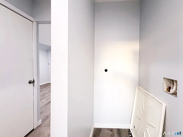 310 Alden Ave #B — Photo 24