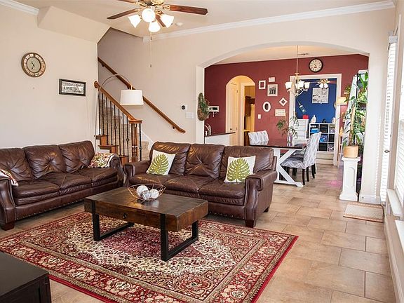 3rd image of 2446 Embleton Dr