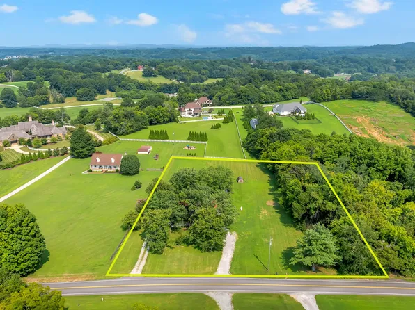 6692 Cool Springs Rd, Thompsons Station, TN 37179