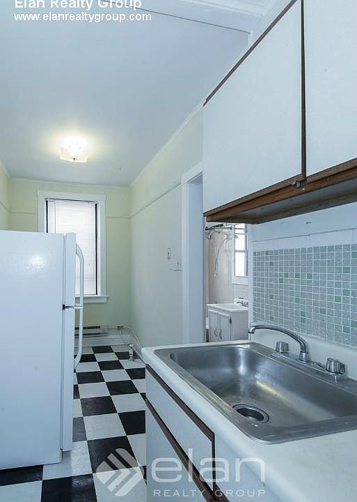 1st image of 431 W Belden Ave APT C201