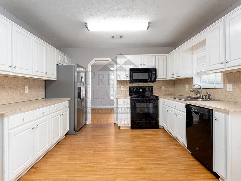 6117 Crossbow Dr — Photo 6