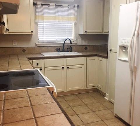 3rd image of 100 Teal Ln APT 51