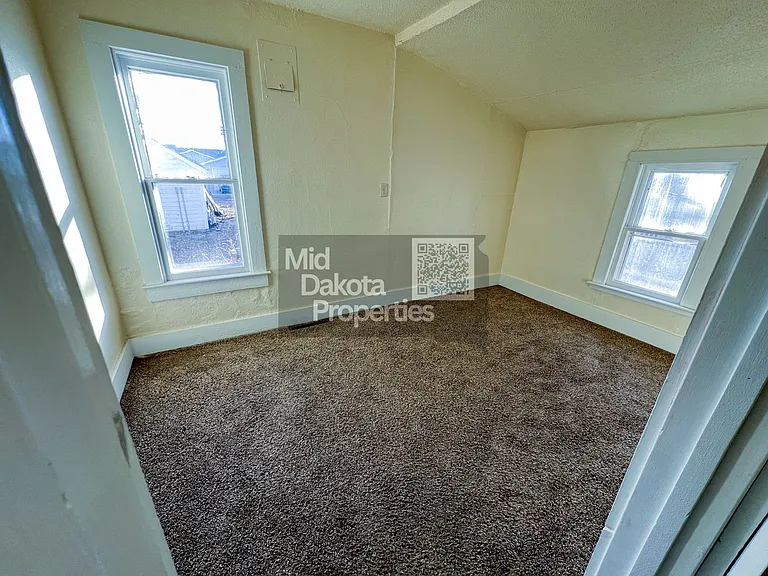 515 E Hanson Ave — Photo 14