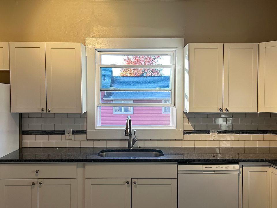 1st image of 1 Grove St #3