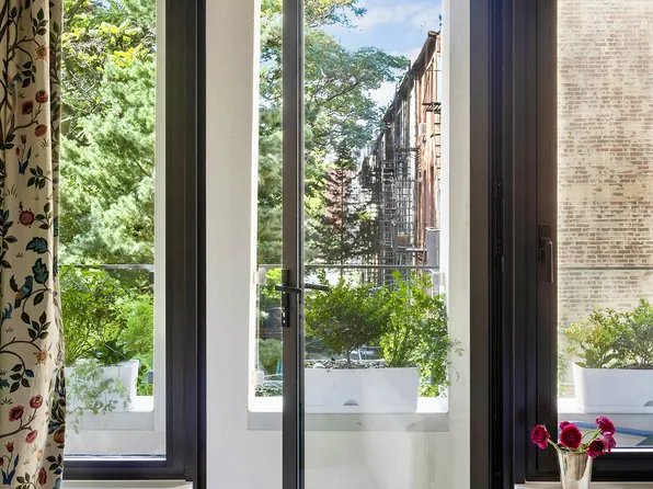 58 Saint Marks Place image 11 of 26