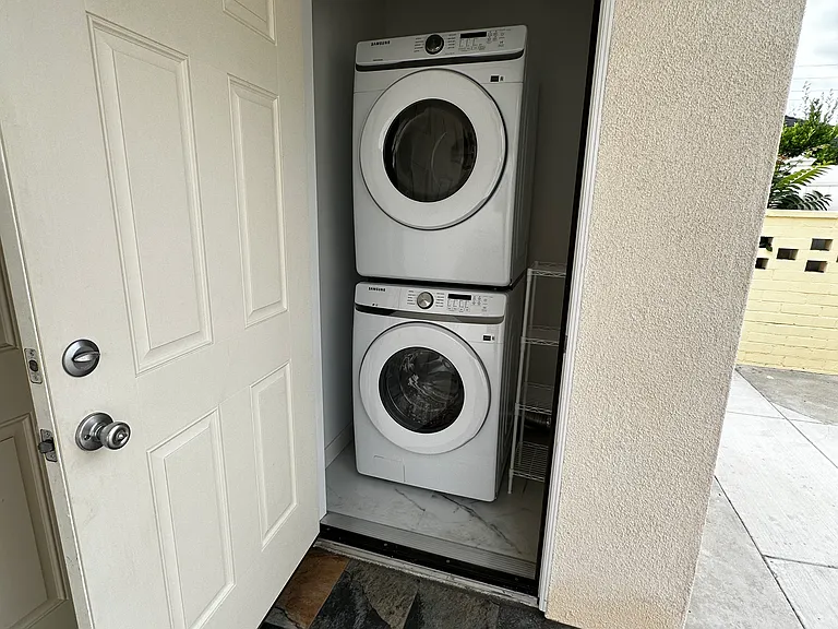 437 Santa Paula Ave — Photo 10