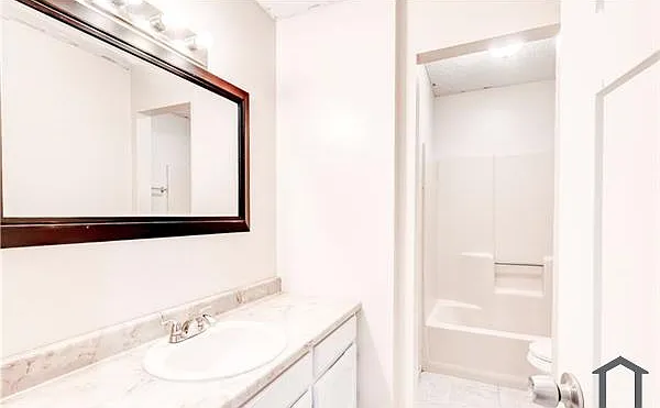 1712 Becker Dr — Photo 10