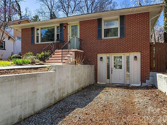 4th image of 1733 Clairmont Dr