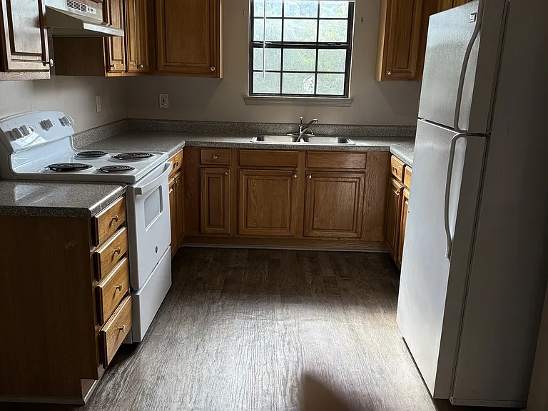 5004 Chancellor Sq NW #D — Photo 7
