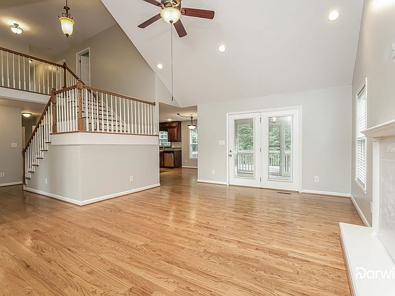 5th image of 142 Sawgrass Ln S