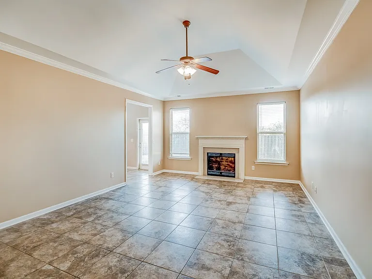 2122 Timberline Dr — Photo 5